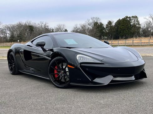 Used 2017 McLaren 570S image 12