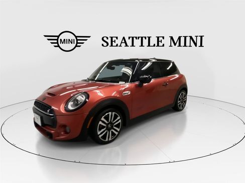 Used 2021 MINI Cooper S w/ Coral Red Edition FWD image 5