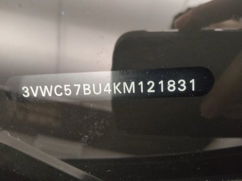 Used 2019 Volkswagen Jetta SE FWD image 33
