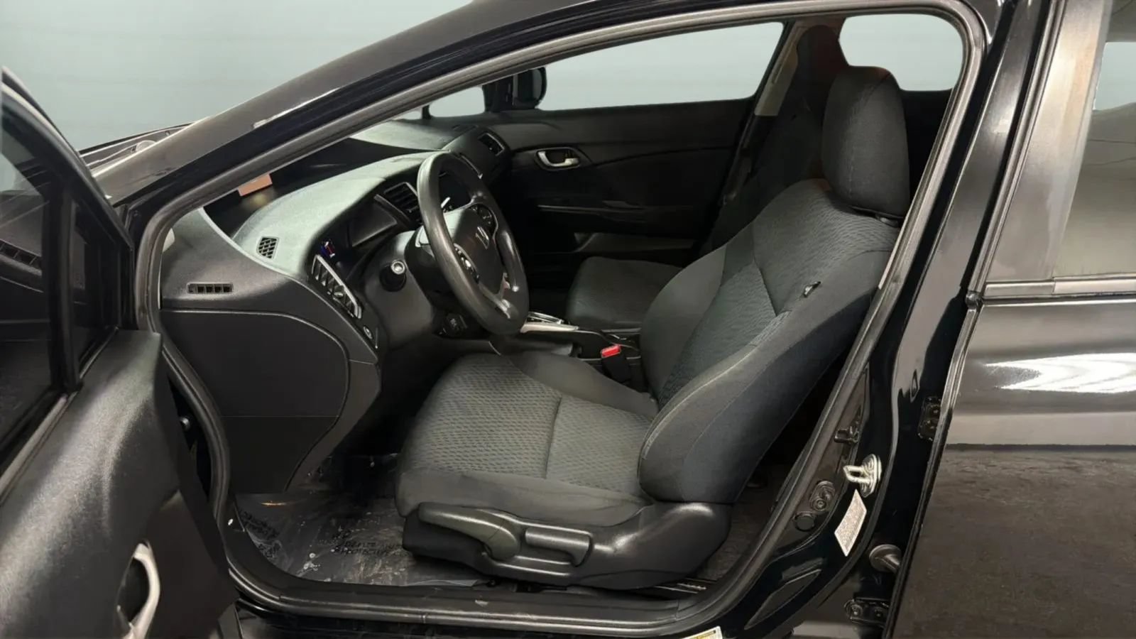 Used 2015 Honda Civic SE image 18