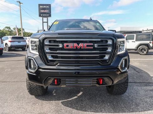 Used 2021 GMC Sierra 1500 AT4 w/ AT4 Premium Package AWD/4WD image 2