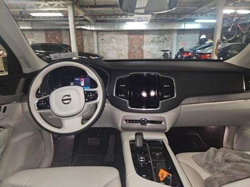 Certified 2024 Volvo XC90 B6 Plus image 12