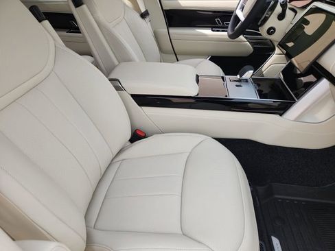 New 2026 Land Rover Range Rover SE AWD/4WD image 14