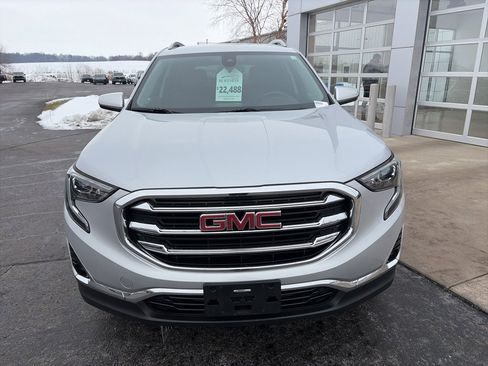 Certified 2021 GMC Terrain SLT image 2