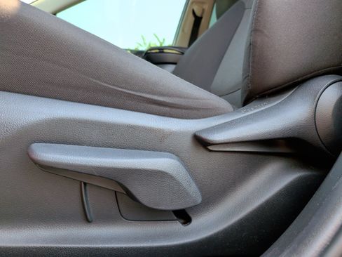 Used 2019 Toyota RAV4 XLE w/ All Weather Liner Package AWD/4WD image 24