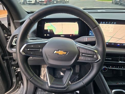 Certified 2025 Chevrolet Traverse LT image 31