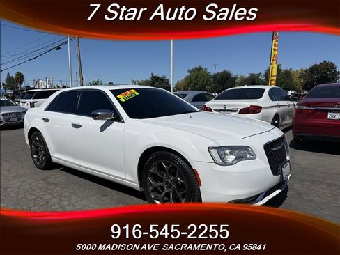 Used 2017 Chrysler 300 C image 1