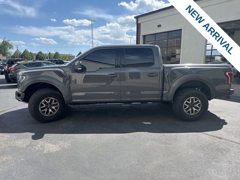 Used 2018 Ford F150 Raptor w/ Equipment Group 802A Luxury AWD/4WD image 4