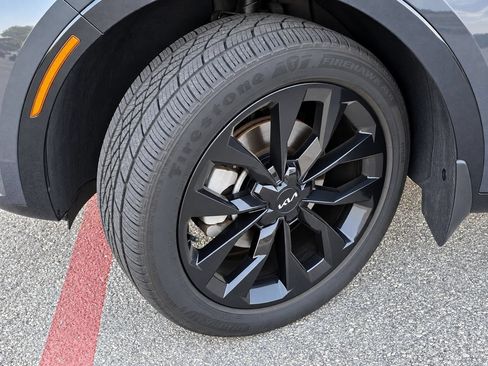 Used 2023 Kia Sorento SX AWD/4WD image 12