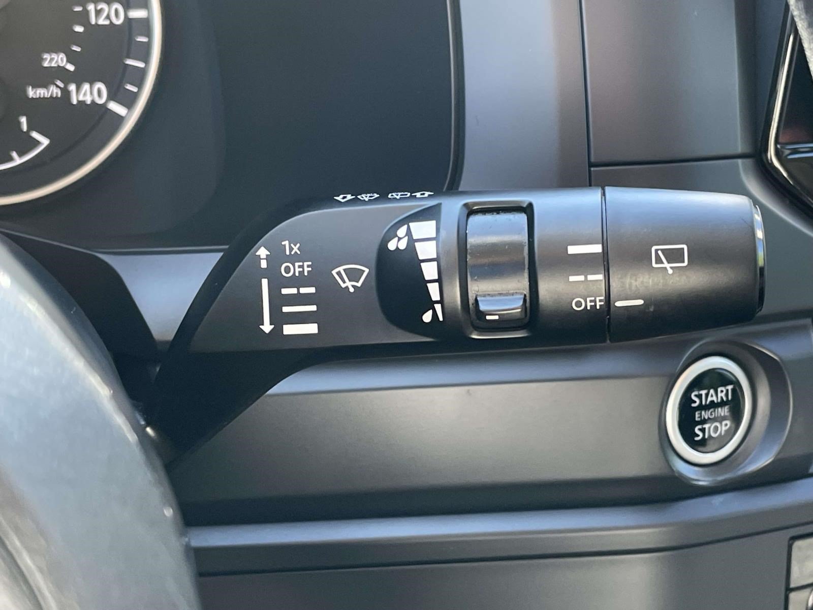 Used 2024 Nissan Pathfinder S AWD/4WD image 25