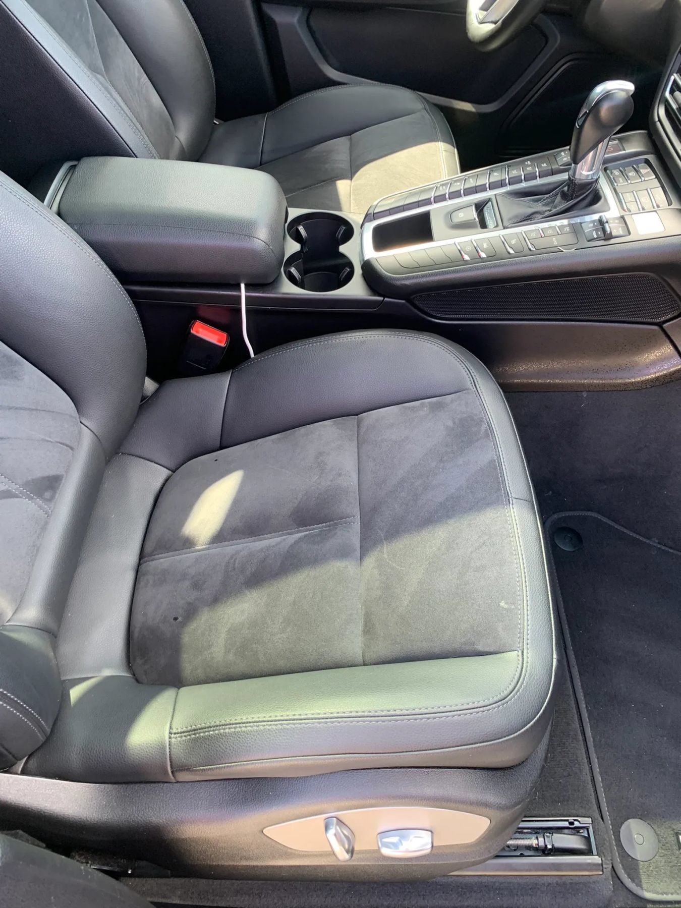 Used 2019 Porsche Macan AWD/4WD image 13