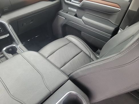 Used 2026 GMC Sierra 1500 Denali AWD/4WD image 18