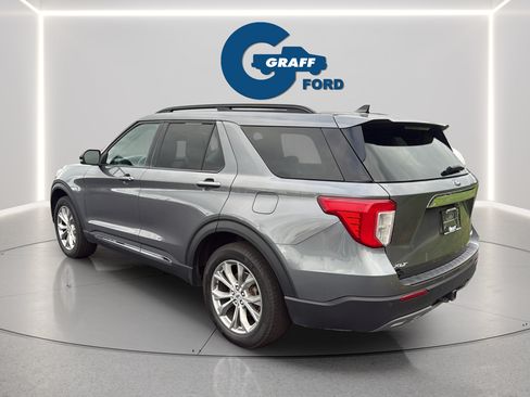 Used 2024 Ford Explorer XLT w/ Equipment Group 202A AWD/4WD image 5