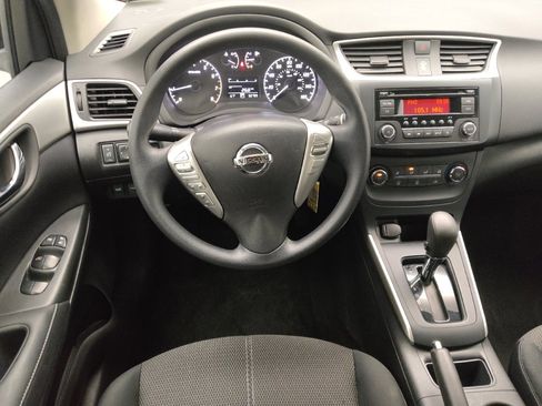 Used 2017 Nissan Sentra S FWD image 17