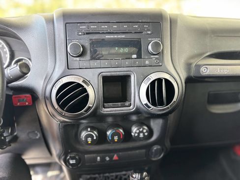 Used 2013 Jeep Wrangler Sport image 17