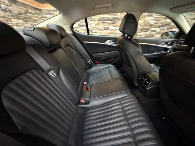 Used 2022 Genesis G70 3.3T AWD/4WD image 35