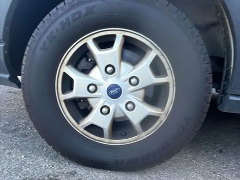 Used 2015 Ford Transit 250 Medium Roof image 15