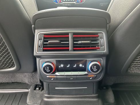 Used 2017 Audi Q7 3.0T Prestige AWD/4WD image 44