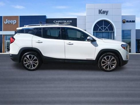 Used 2020 GMC Terrain SLT w/ Preferred Package AWD/4WD image 7