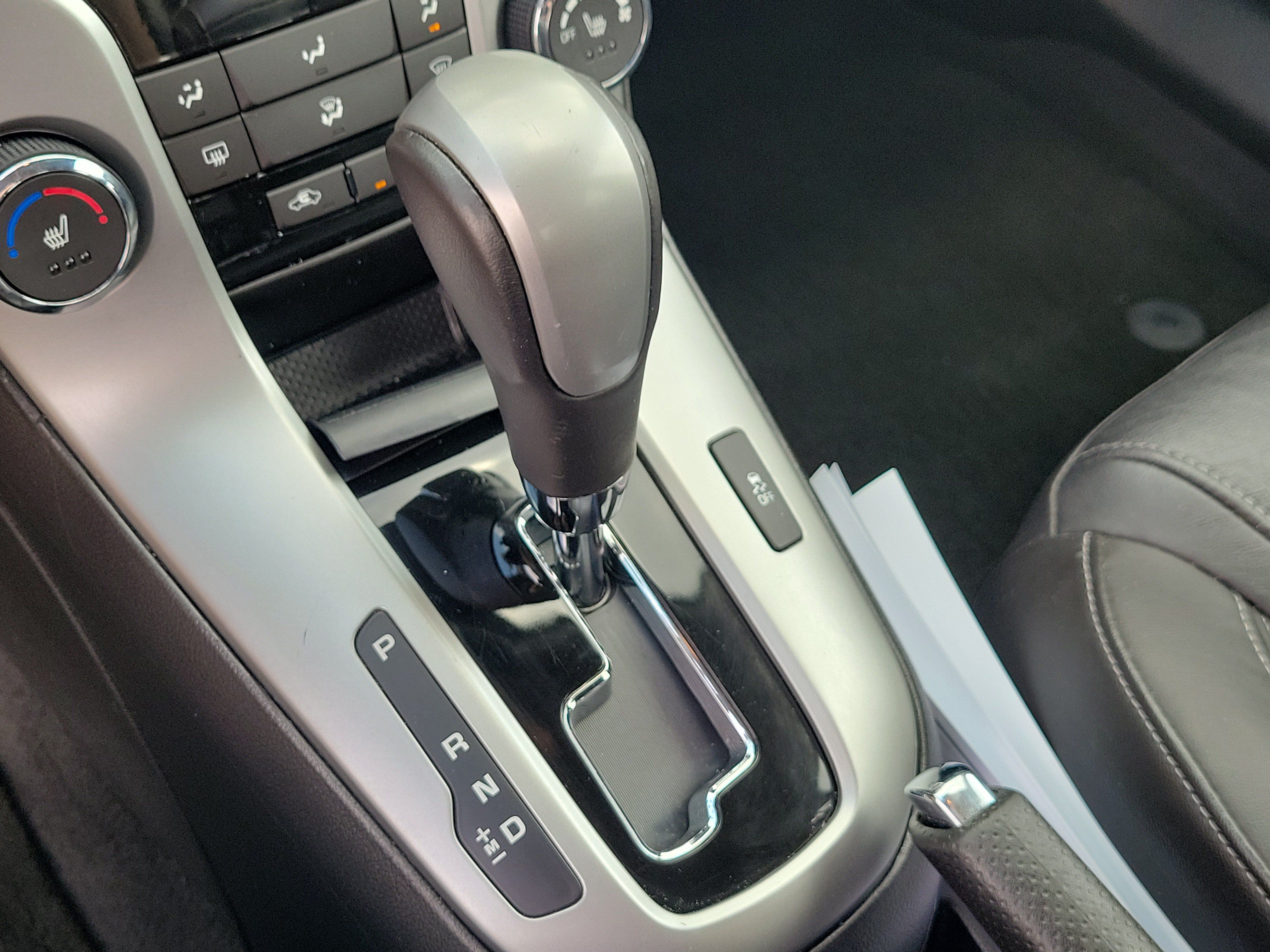 Used 2013 Chevrolet Cruze LT w/ RS Package FWD image 28