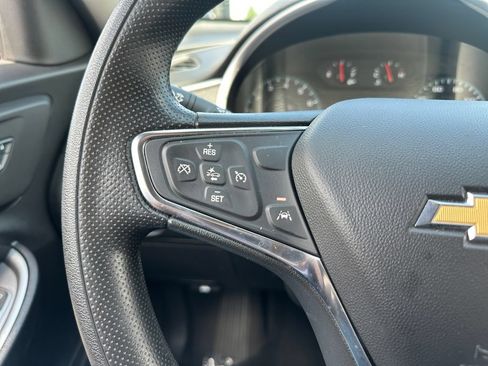 Used 2024 Chevrolet Malibu LT FWD image 15