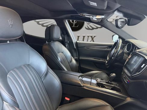 Used 2018 Maserati Ghibli GranLusso RWD image 14