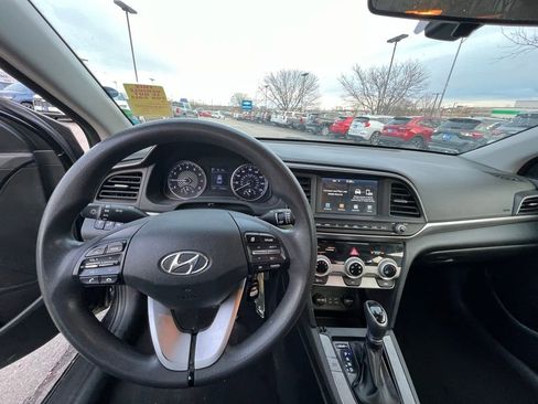 Used 2019 Hyundai Elantra SEL w/ Cargo Package image 30