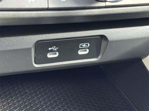 Certified 2023 Honda Accord EX image 28