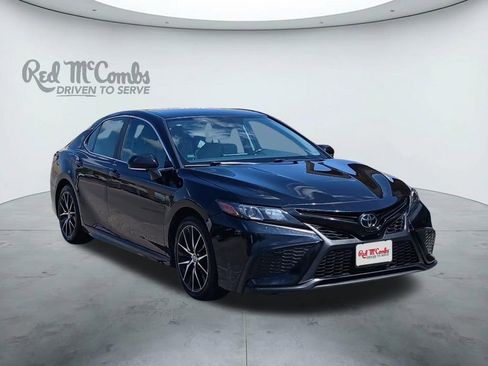 Used 2022 Toyota Camry SE FWD image 7