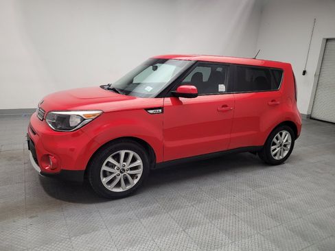 Used 2017 Kia Soul + FWD image 2
