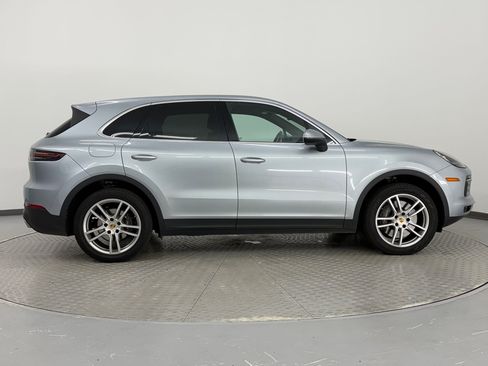 Certified 2023 Porsche Cayenne AWD/4WD image 8