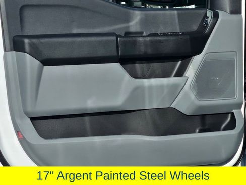 New 2026 Ford F250 XL w/ XL Chrome Package image 35