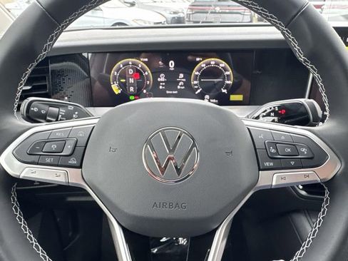 New 2026 Volkswagen Tiguan SE image 15