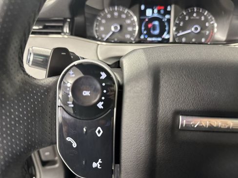 Used 2020 Land Rover Range Rover Evoque R-Dynamic S AWD/4WD image 12
