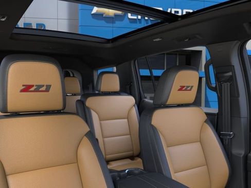 New 2027 Chevrolet Traverse Z71 w/ Enhanced Driving Package AWD/4WD image 24