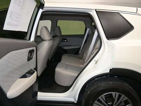 Certified 2023 Nissan Rogue SV AWD/4WD image 22