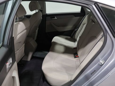 Used 2015 Hyundai Sonata SE FWD image 18