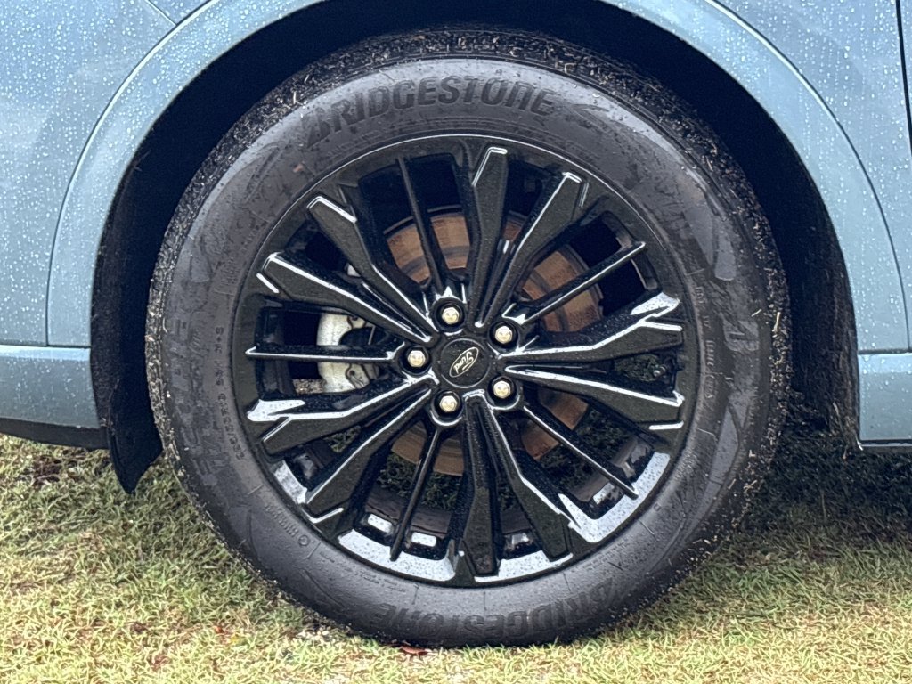 Certified 2023 Ford Escape ST-Line Elite AWD/4WD image 15