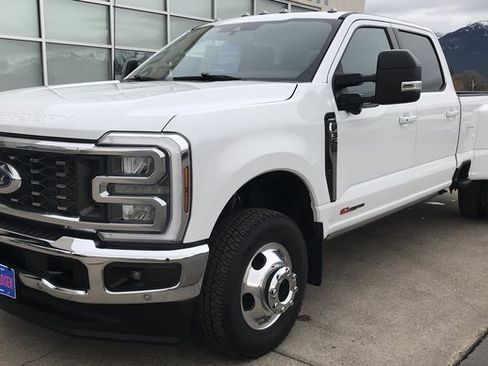 Certified 2024 Ford F350 Lariat w/ Lariat Ultimate Package image 4