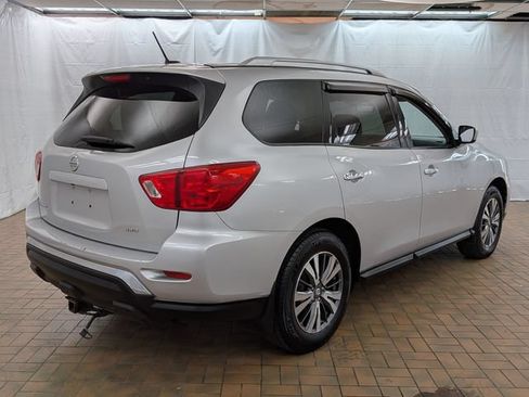 Used 2017 Nissan Pathfinder S AWD/4WD image 7