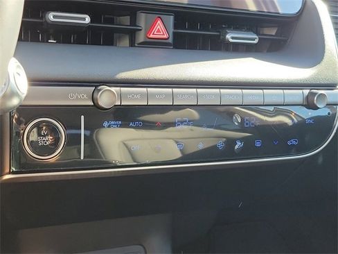 New 2026 Hyundai Ioniq 5 SEL image 13