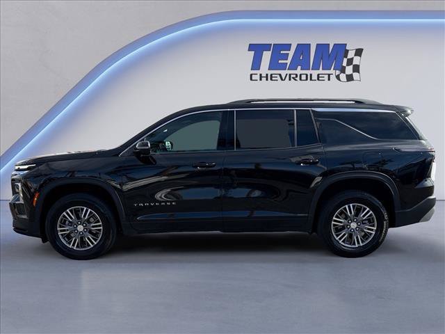 Certified 2026 Chevrolet Traverse LT FWD image 2