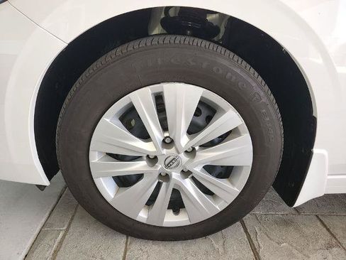 Certified 2025 Nissan Sentra S FWD image 30