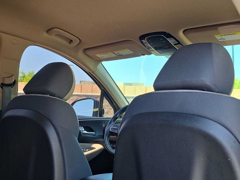 Used 2021 Hyundai Santa Fe SEL w/ Convenience Package FWD image 16