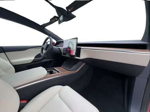 Used 2025 Tesla Model X image 31
