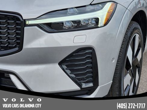Certified 2025 Volvo XC60 T8 Plus w/ Protection Package Premier image 8