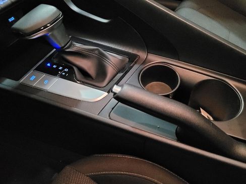 Used 2023 Hyundai Elantra SE image 26