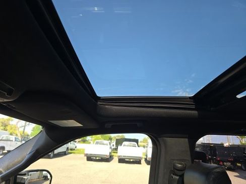 Used 2018 Ford Expedition Max Limited image 12