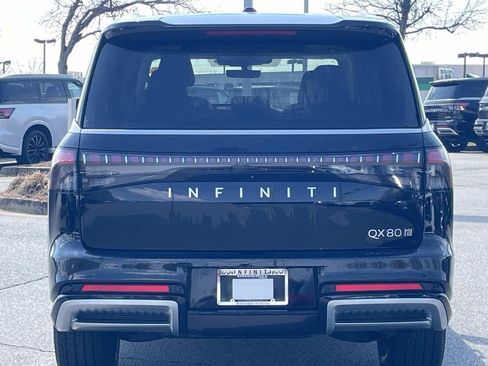 Certified 2025 INFINITI QX80 Pure AWD/4WD image 3