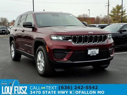 New 2026 Jeep Grand Cherokee Laredo AWD/4WD image 1